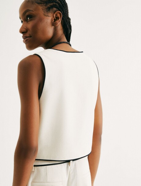 CHALECO CON BOTONES BLANCO