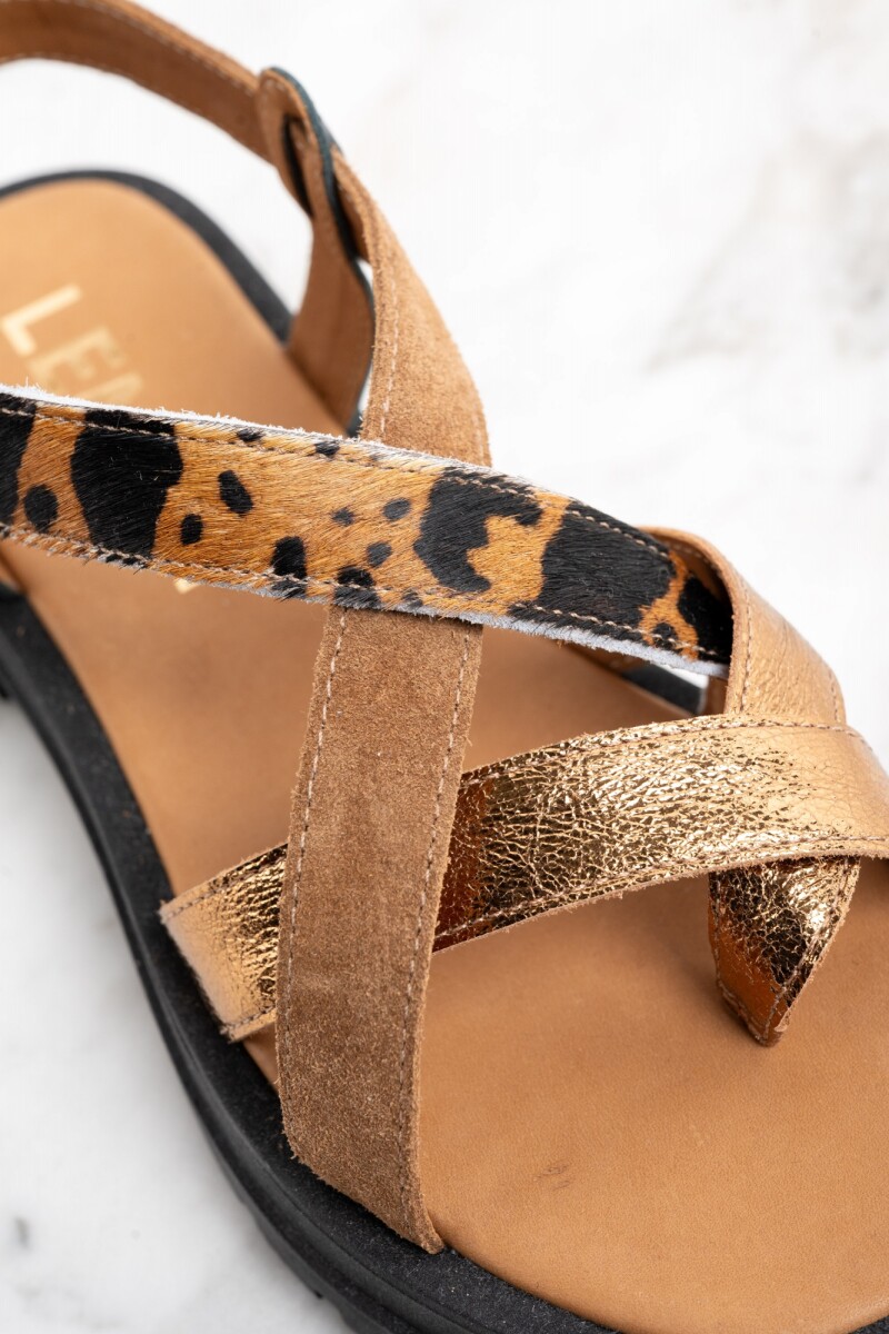 Sandalia Cuero Combinada Marrón