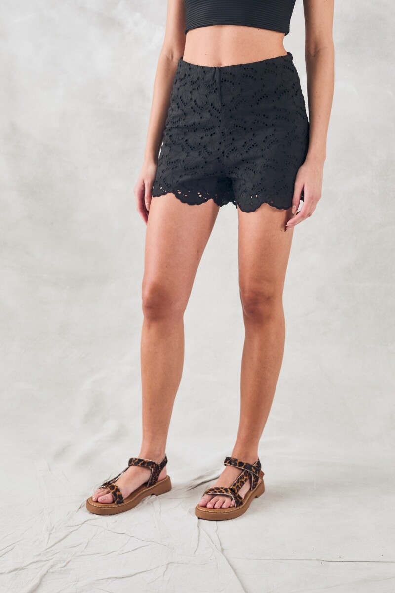 Short Broderie Negro