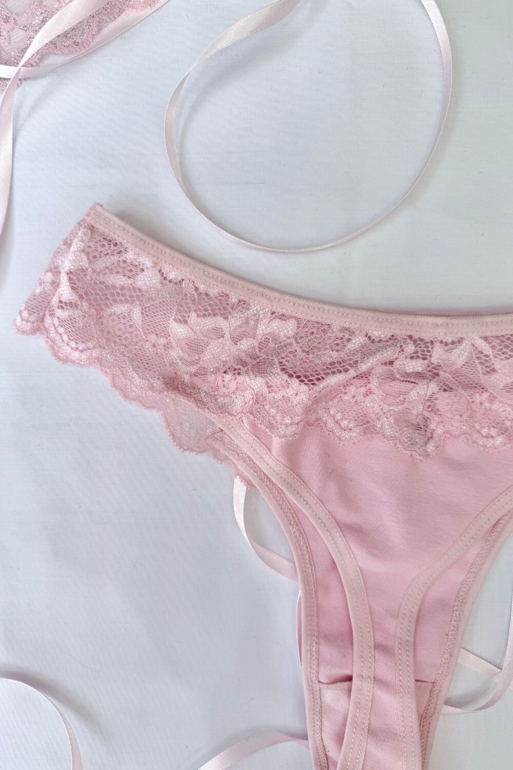 Colaless Luzia Colaless Luzia