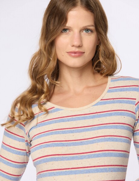 REMERA RAYADA Arena
