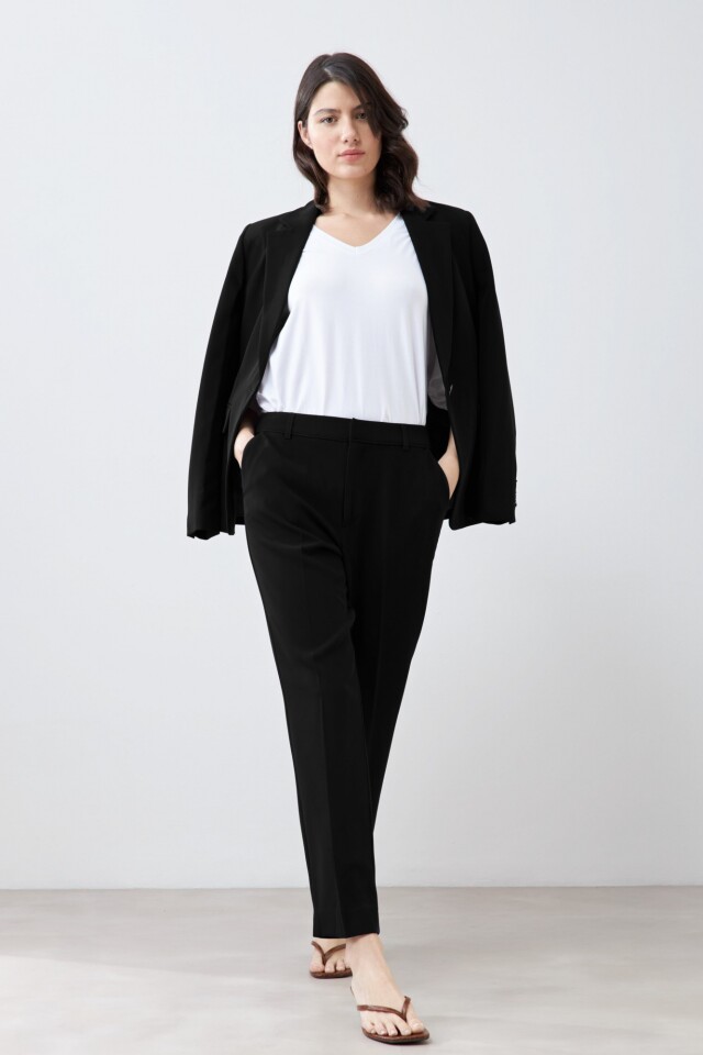 Pantalón slim sastrero negro