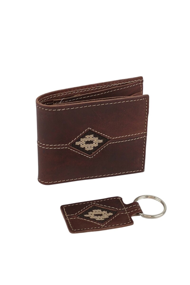 Set de billetera con guardapampa y llavero Marrón