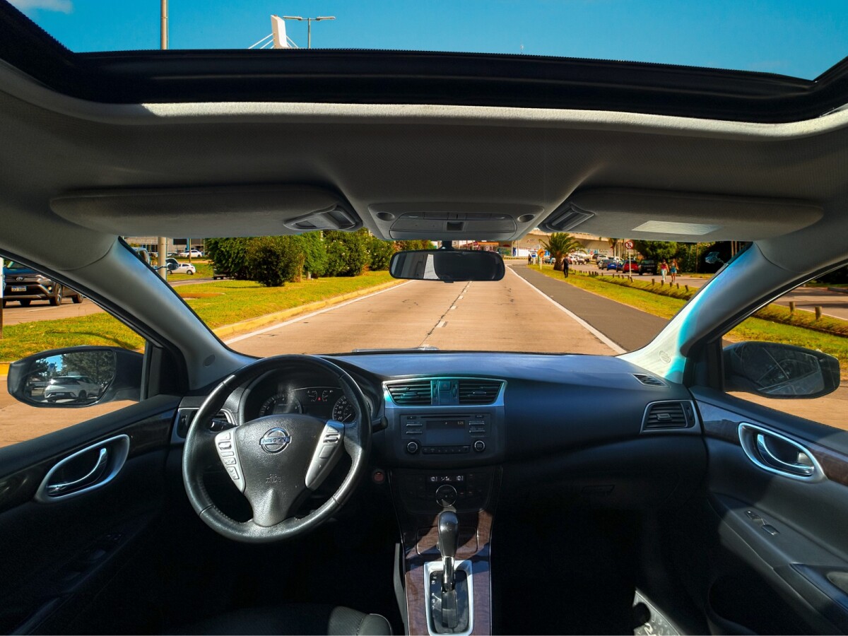 Nissan Sentra 1.8 Exclusive CVT Permuta / Financia Nissan Sentra 1.8 Exclusive CVT Permuta / Financia