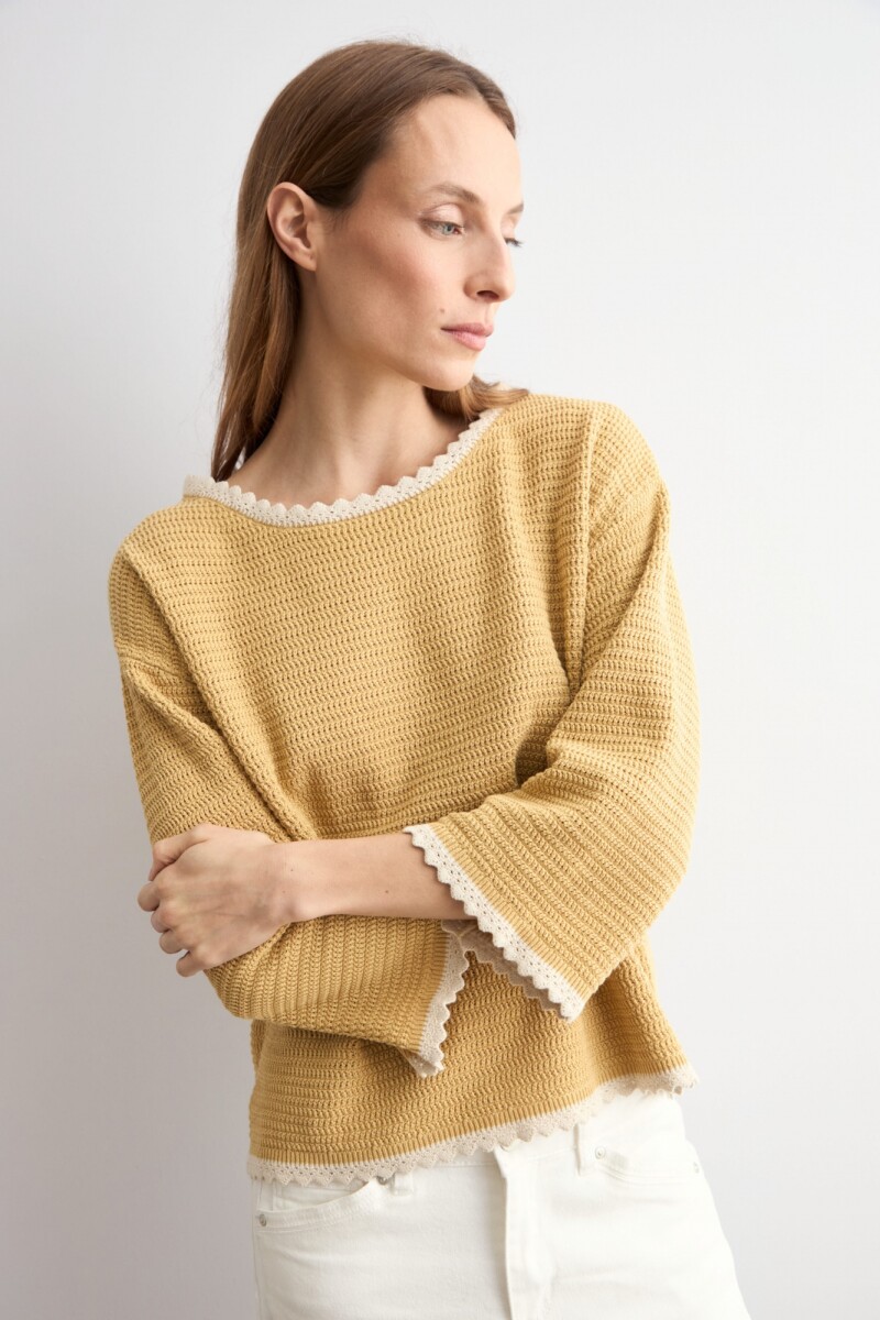 Sweater escote bote maiz