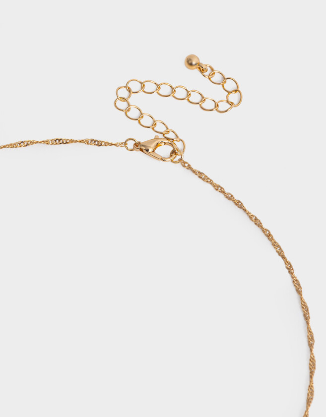 Cadena Corta con Dije Strass Crystal Cadena Corta Con Dije Strass Crystal - Dorado