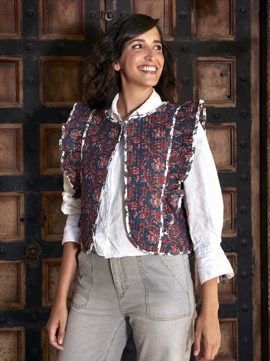 Chaleco Acolchado Con Volante Petroleo