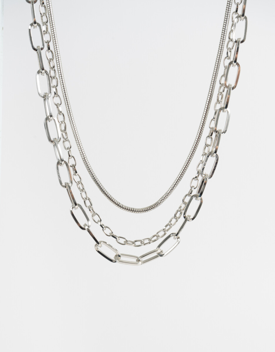 Set De Collares Cortos De Metal 
