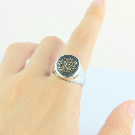 Anillo Religioso de Plata 925 y Doublé en Oro 18 kt San Benito Diámetro superior 1.4 cm