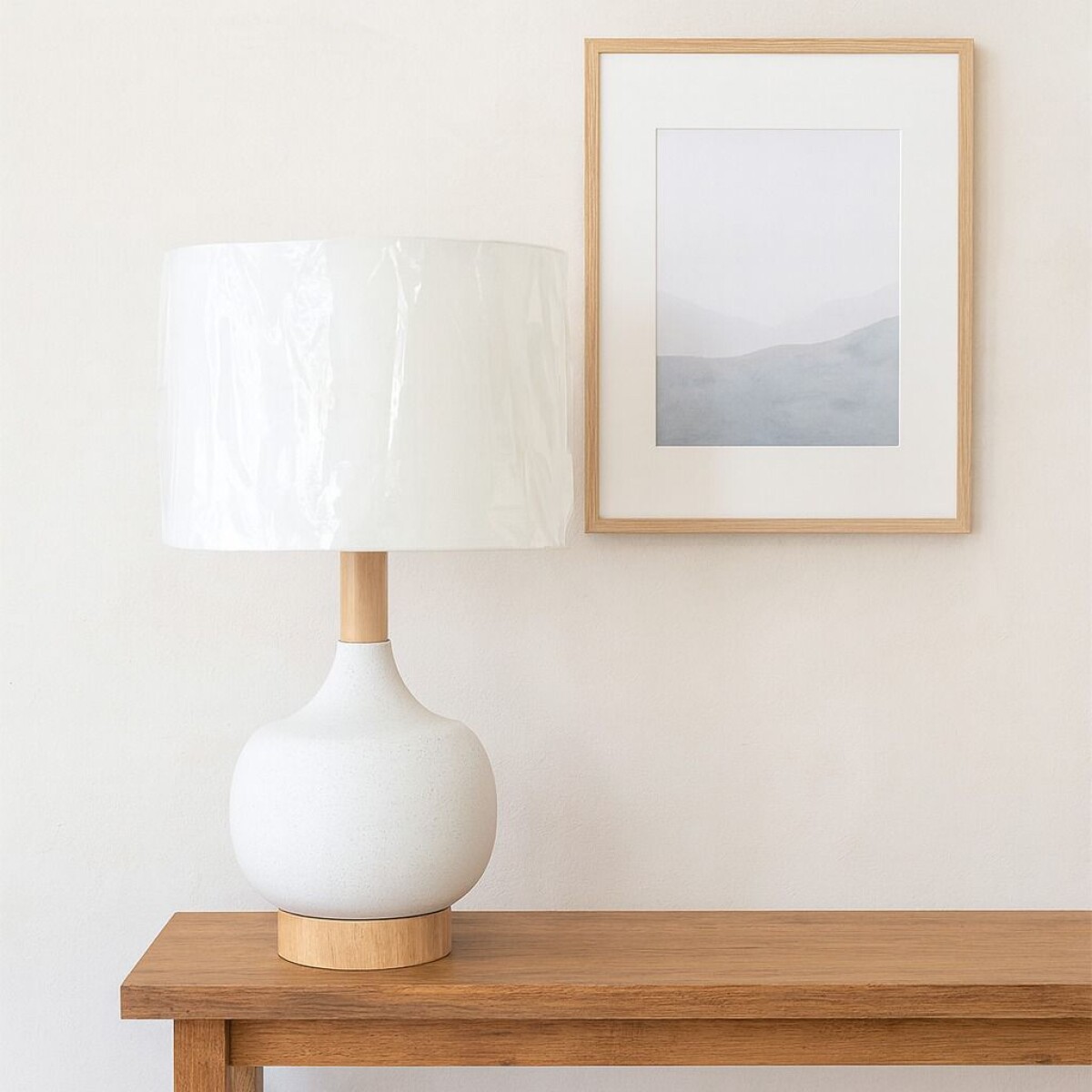 Lampara de Mesa en Resina y Madera 