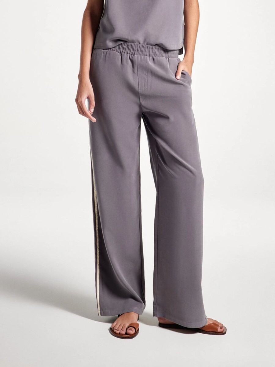 PANTALÓN DE TIRO MEDIO CON BOLSILLOS - GRIS 