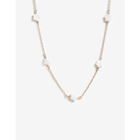 Collar Con Charm Floral Dorado