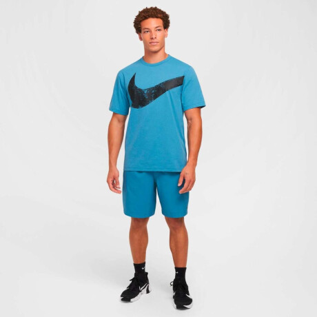 Remera Nike Hyverse Swoosh de Hombre Multicolor