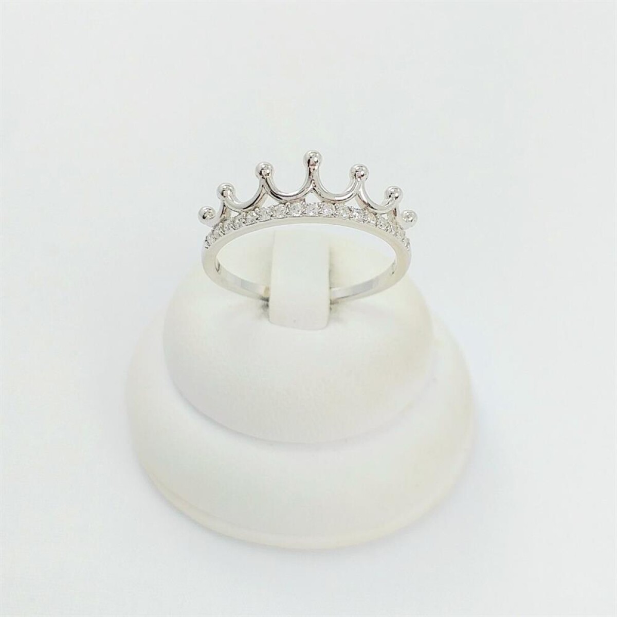 Anillo de plata 925 con circonias. Modelo, Crown. 