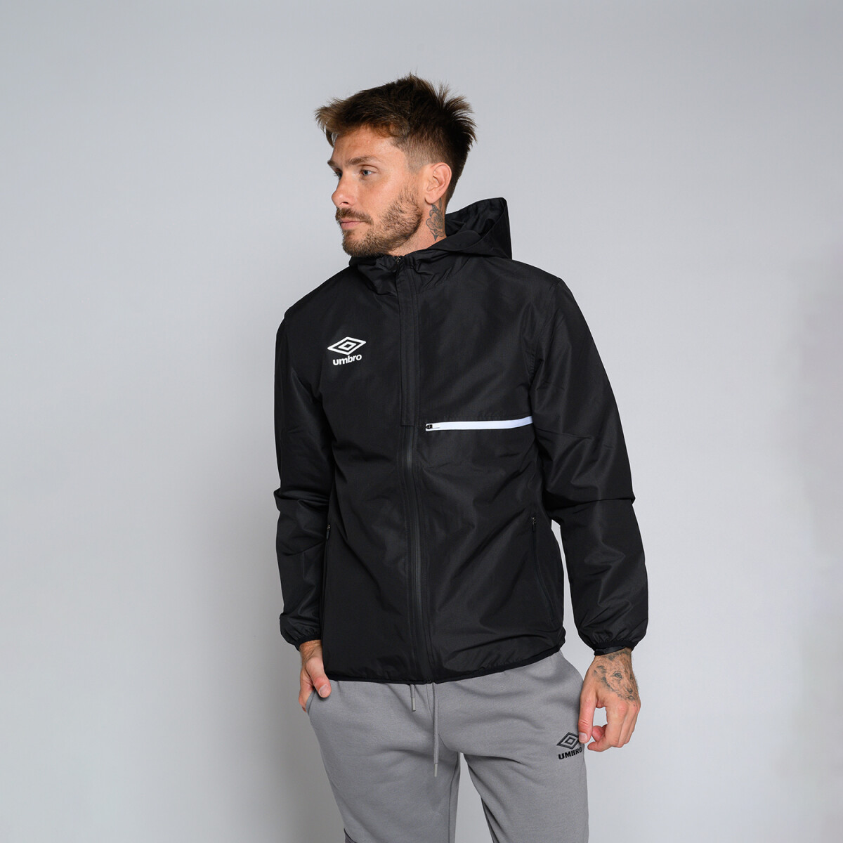 CAMPERA PLUIE Umbro Hombre - 002 
