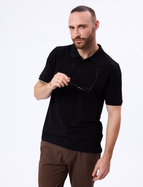 Remera m/c lisa pique negro