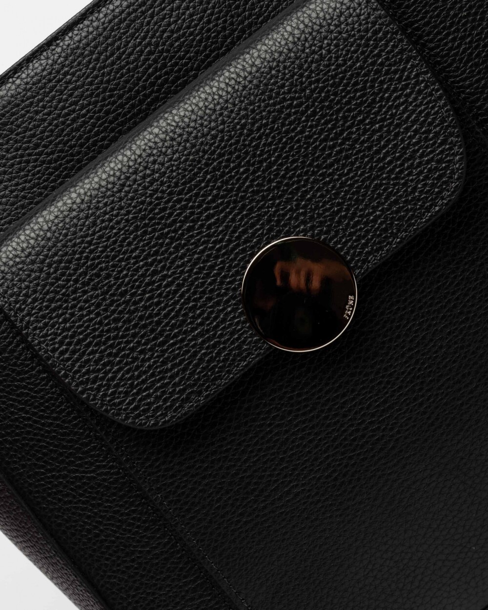 Shopper The Circle En Cuero Graneado Negro