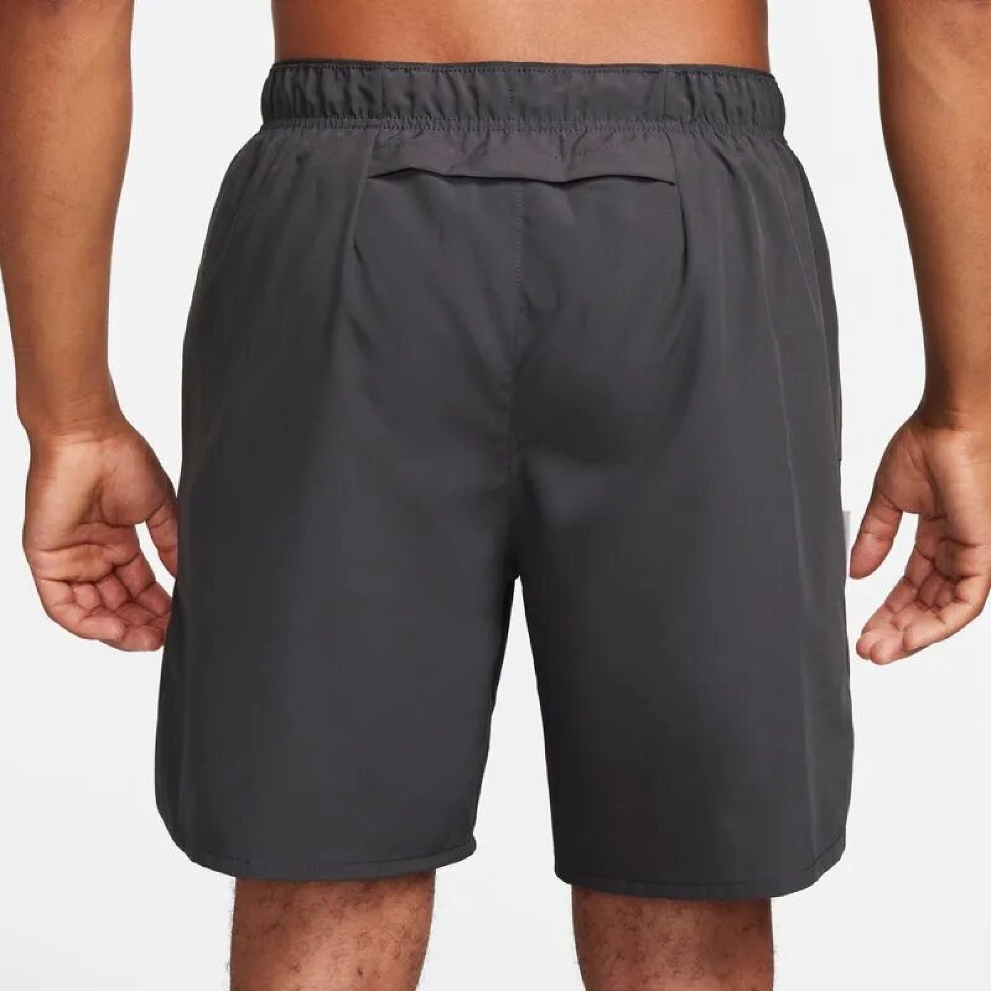 Buzo Nike Dri fit Challenger Studio Hombre La Cancha