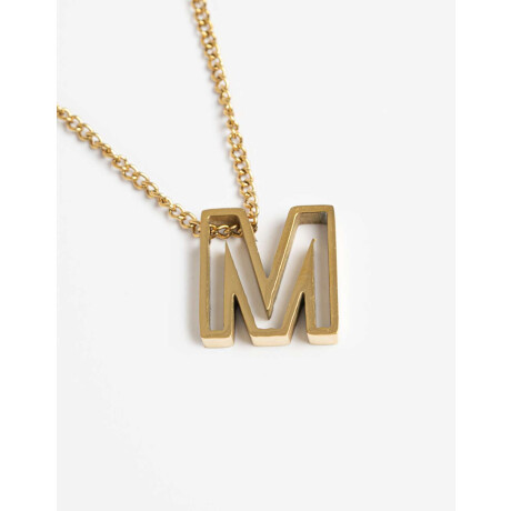 Cadena Corta con Dije Metal Dorado