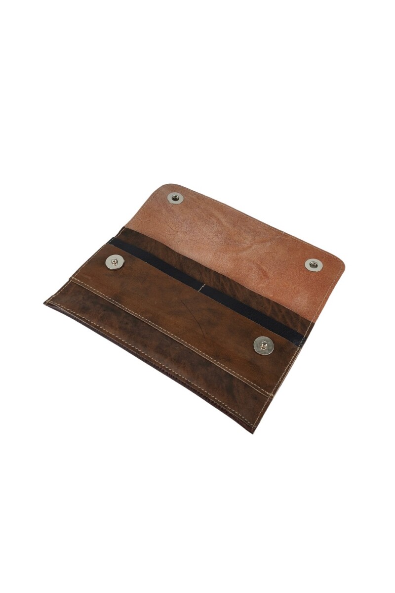 Organizador de Cuero Premium con Cierre Magnético Doble Organizador de Cuero Premium con Cierre Magnético Doble
