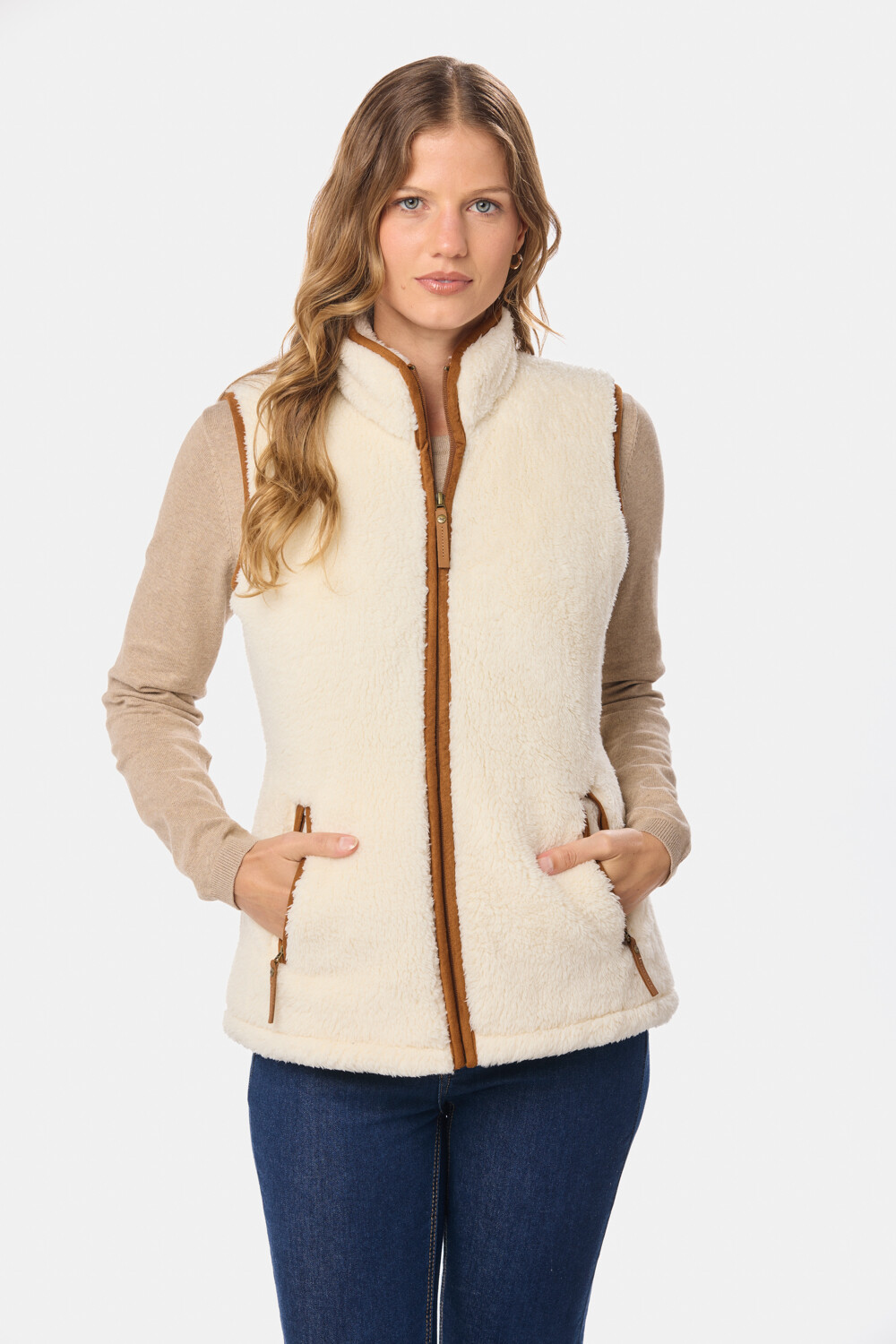 CHALECO EN SHERPA Beige