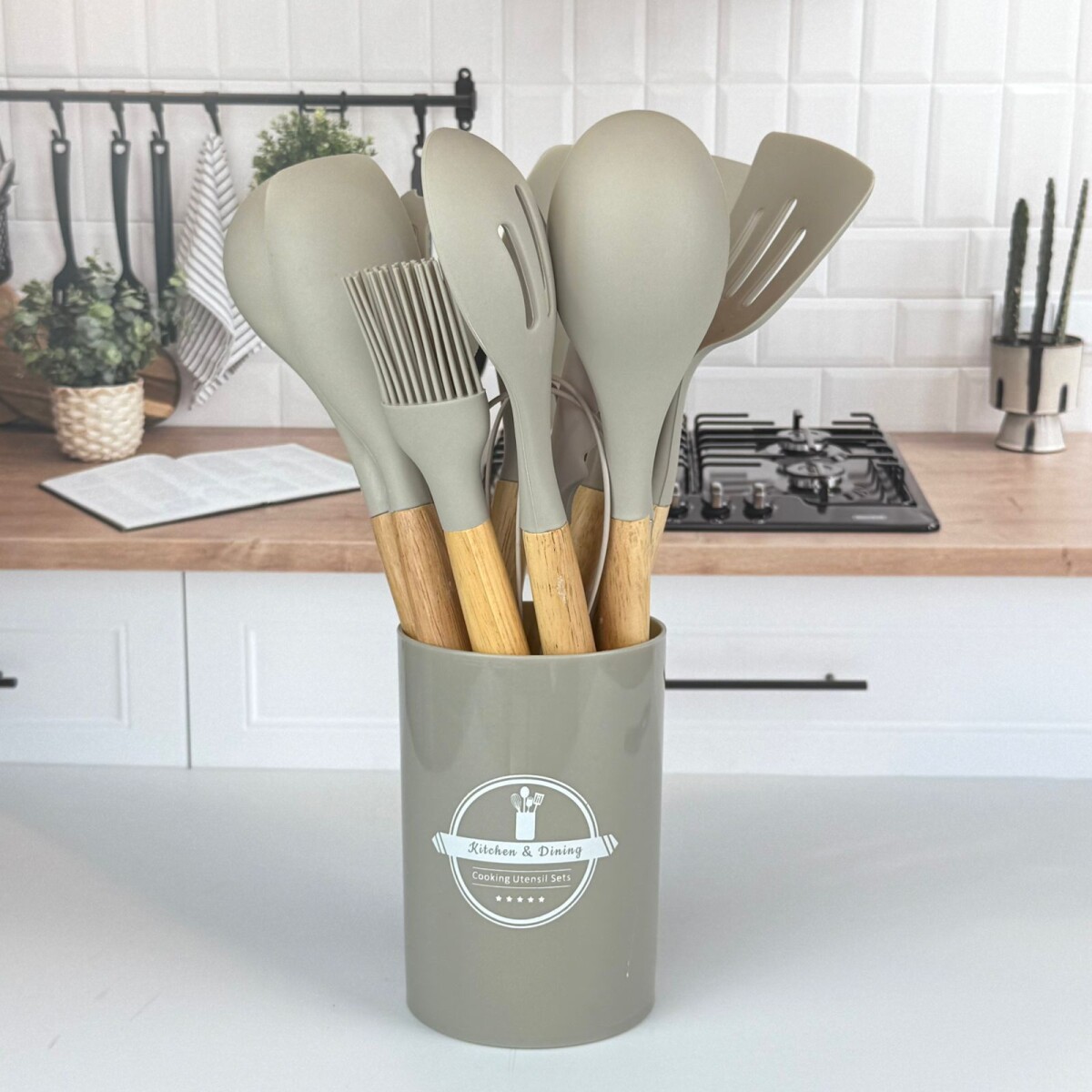 Set de Utensilios de Cocina de Silicona con Mango de Madera – 12 Piezas | MARRÓN 