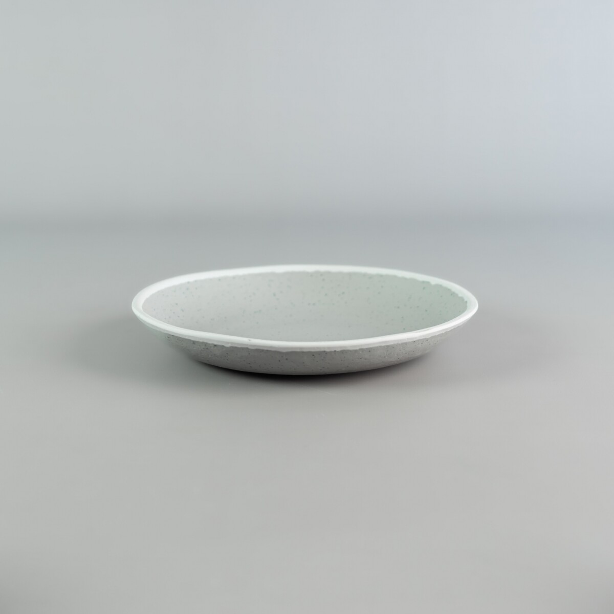 Plato Hondo s/Ala 20cm Grey 