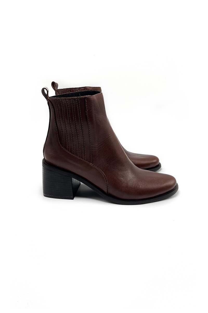 Bota Amazona Chocolate