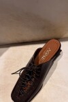 Escultura Shoes Chocolate