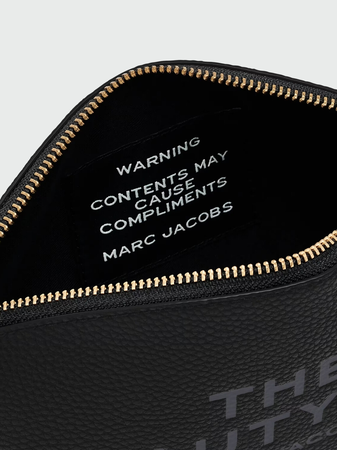 MARC JACOBS - THE BEAUTY BAG 001