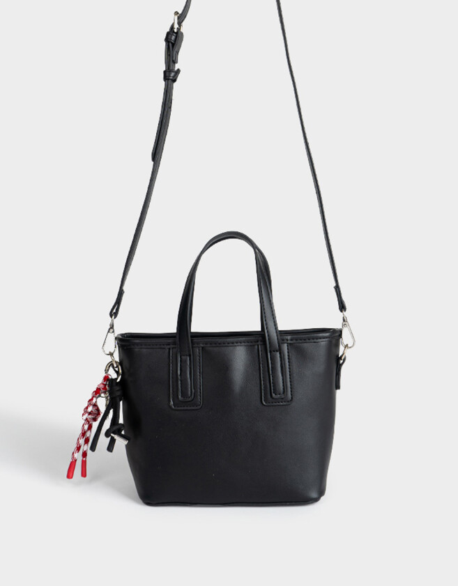 City Cartera City Con Charm - Negro