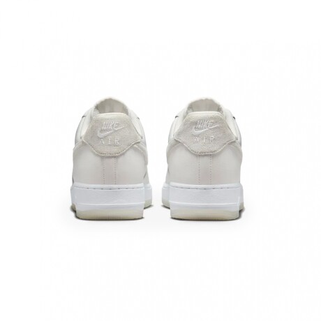 NIKE AIR FORCE 1 07 White