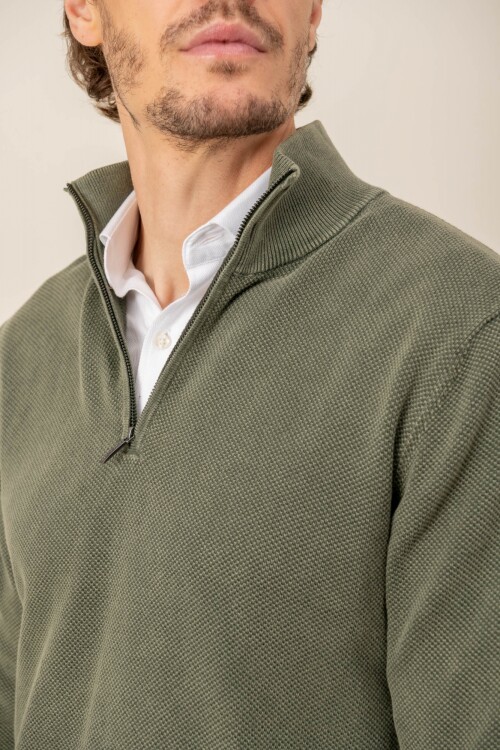Sweater medio cierre Verde
