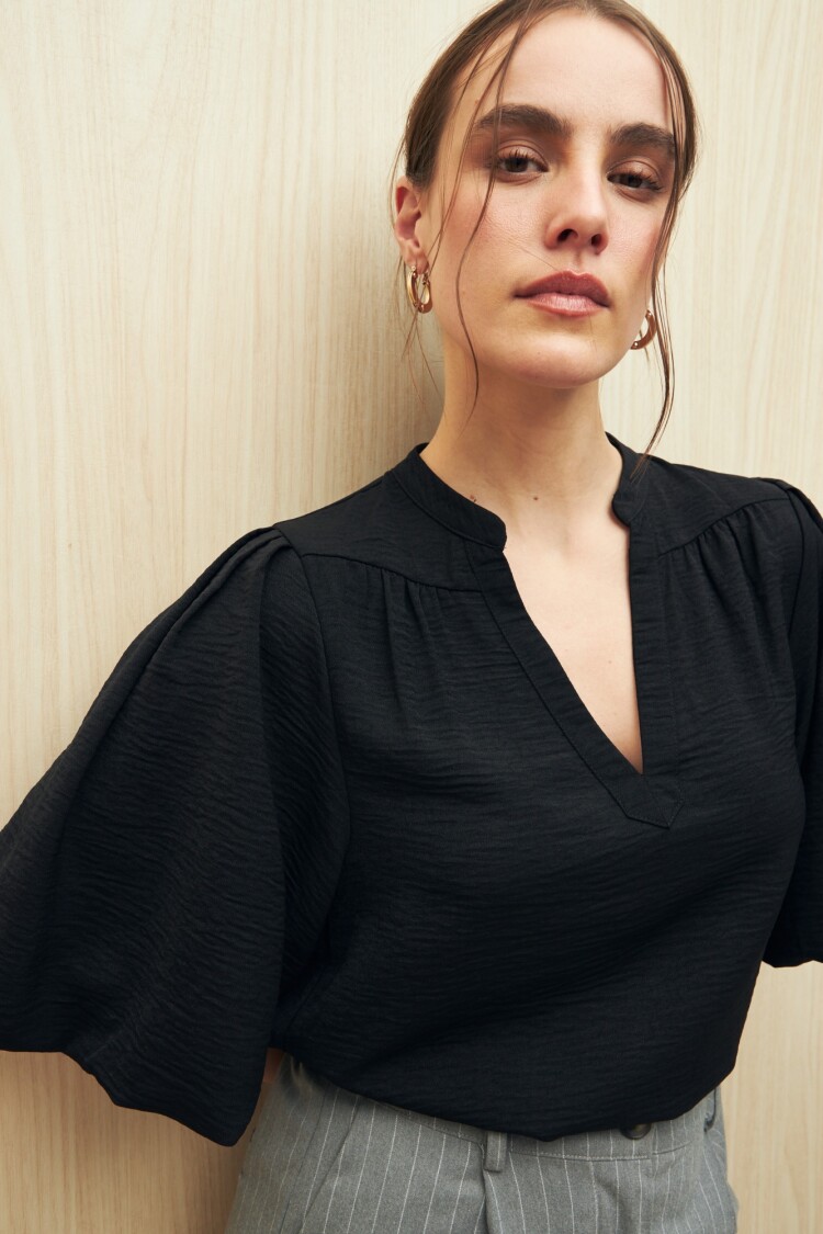 BLUSA PETALO Negro