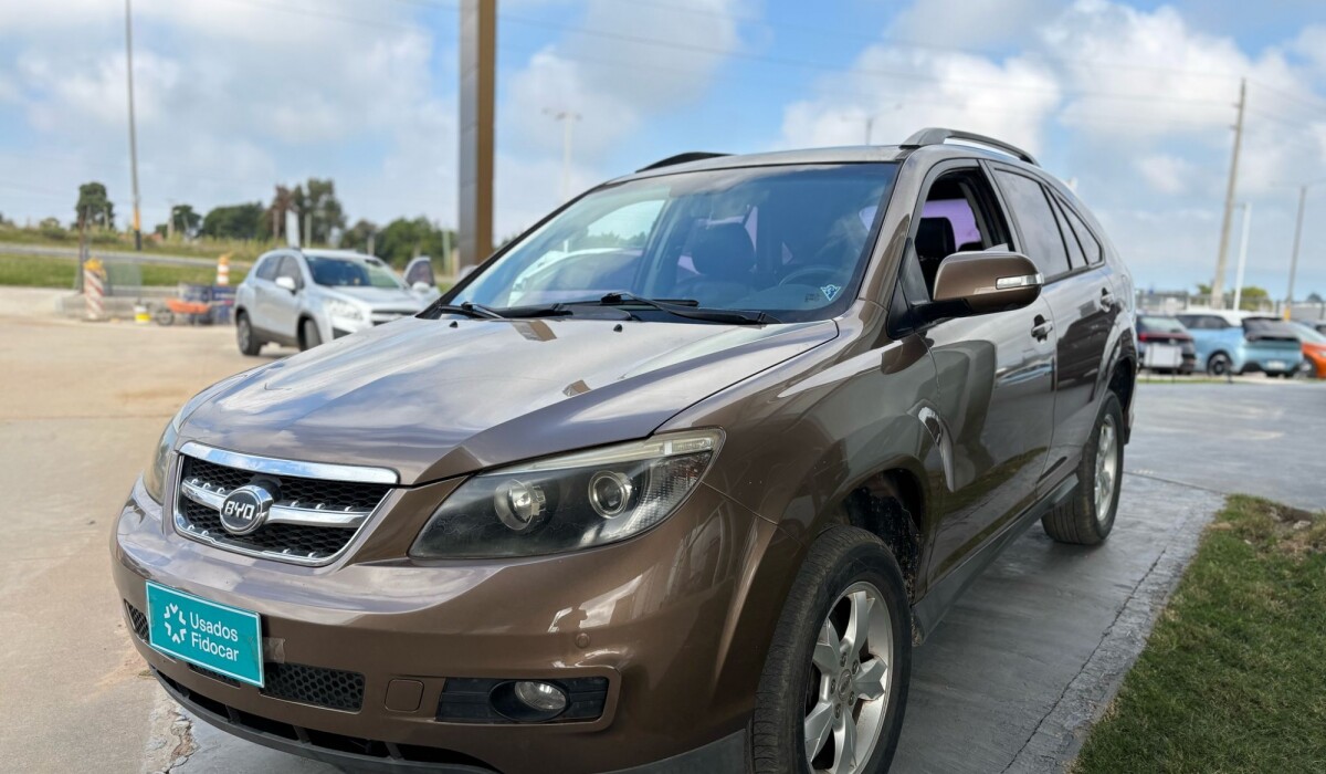 BYD S6 GSI 2,0 MT - 2014 BYD S6 GSI 2,0 MT - 2014