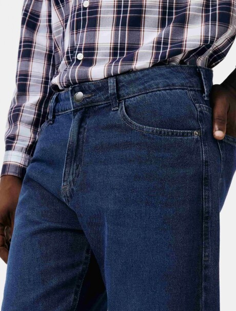 PANTALÓN DE JEAN BÁSICO SLIM CON ELASTANO AZUL