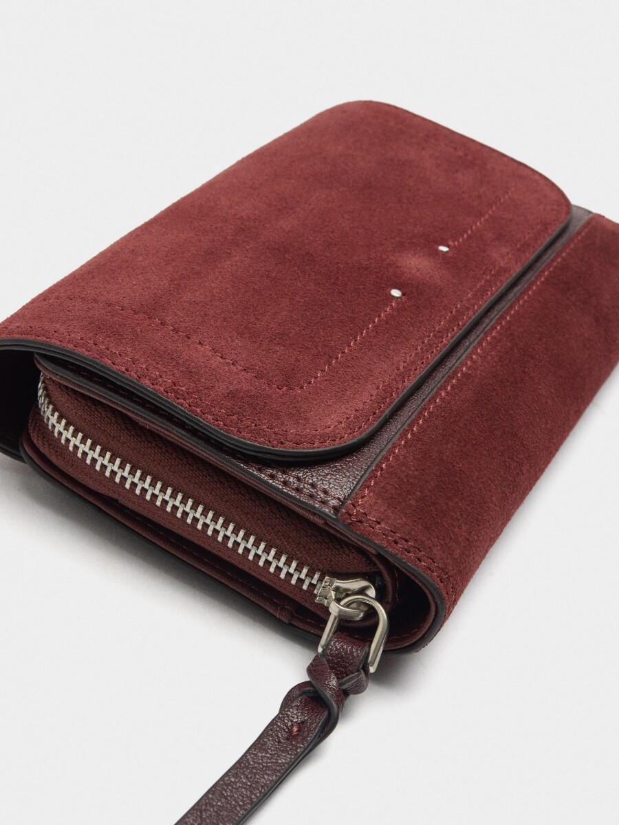 Cartera Detalles De Piel Con Solapa burdeos