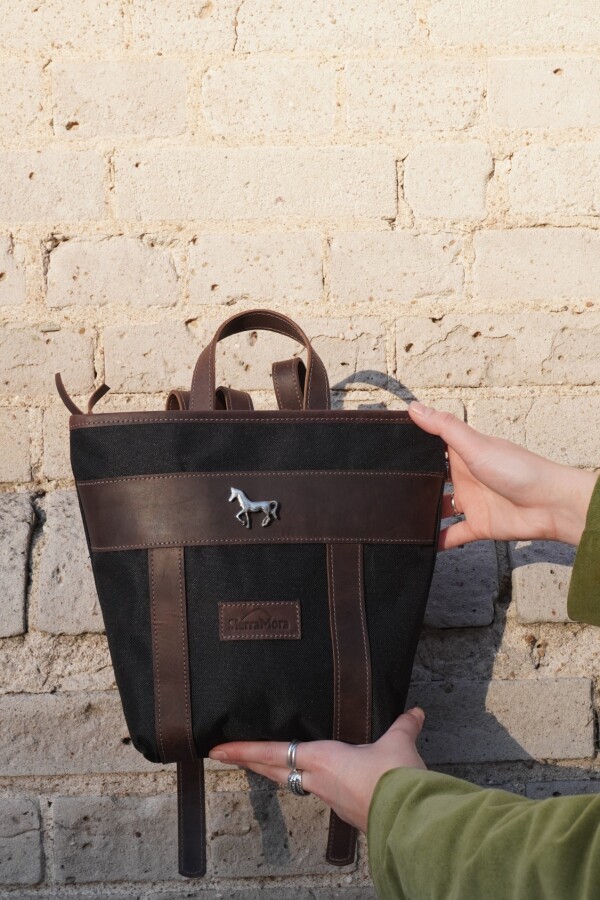 Mini Mustang Backpack Chocolate / Negro