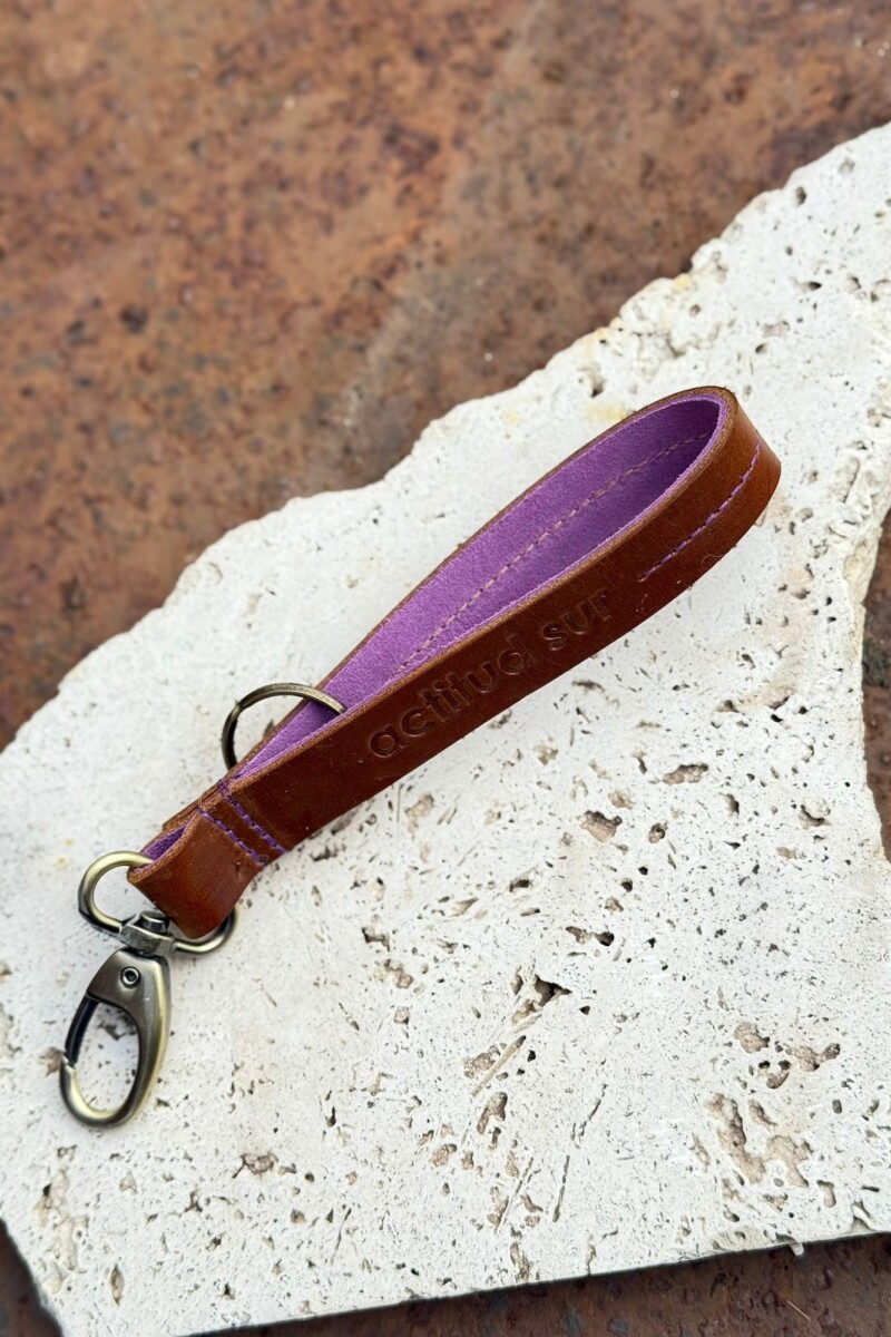 Colorful Key Chain Camel / Lila