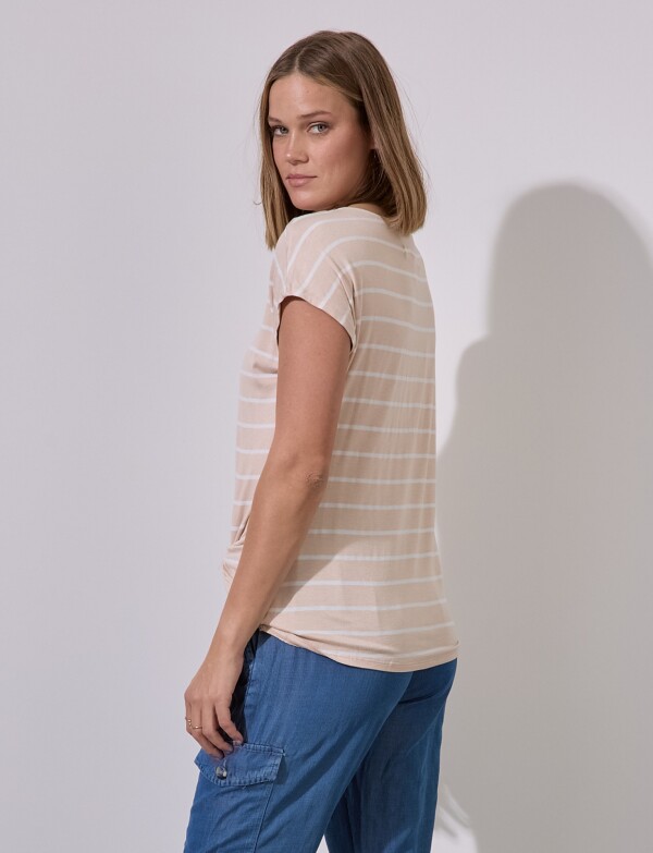 Remera Nudo BEIGE