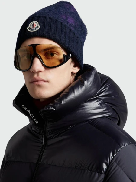 Moncler -Chaqueta impermeable con capucha rellena de plumas, Damavand Azul