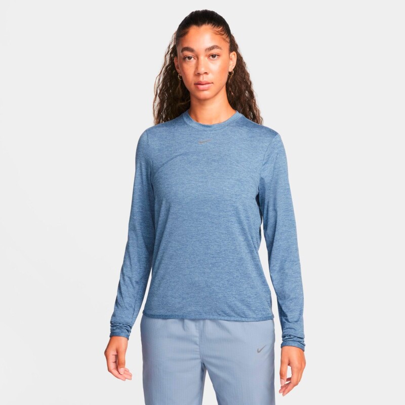 Remera Nike Swift Elmnt Dri Fit Uv Crw Top de Mujer Azul