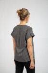 BLUSA ESCOTE EN V MANGA CORTA NEGRA