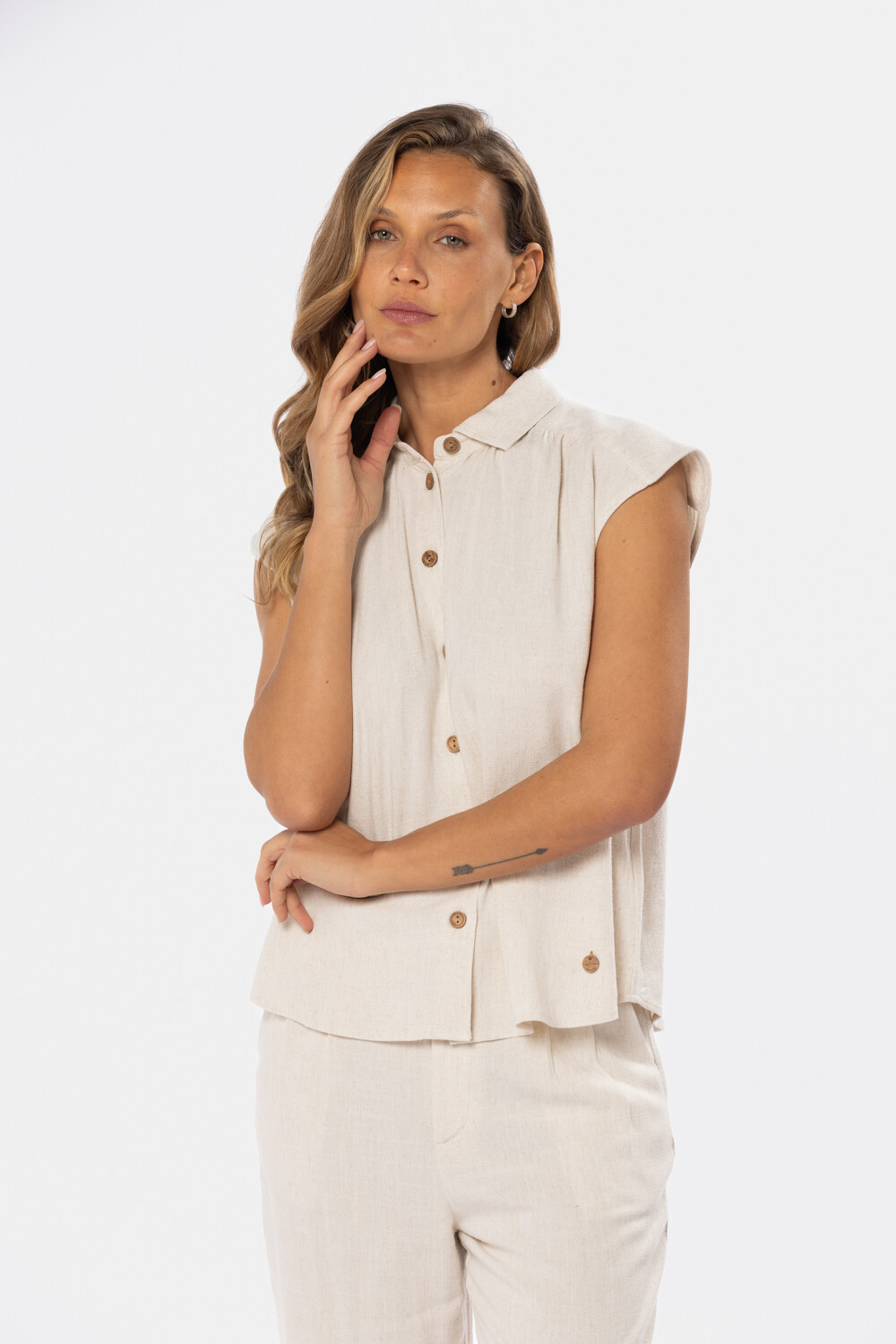 CAMISA DE LINO Beige