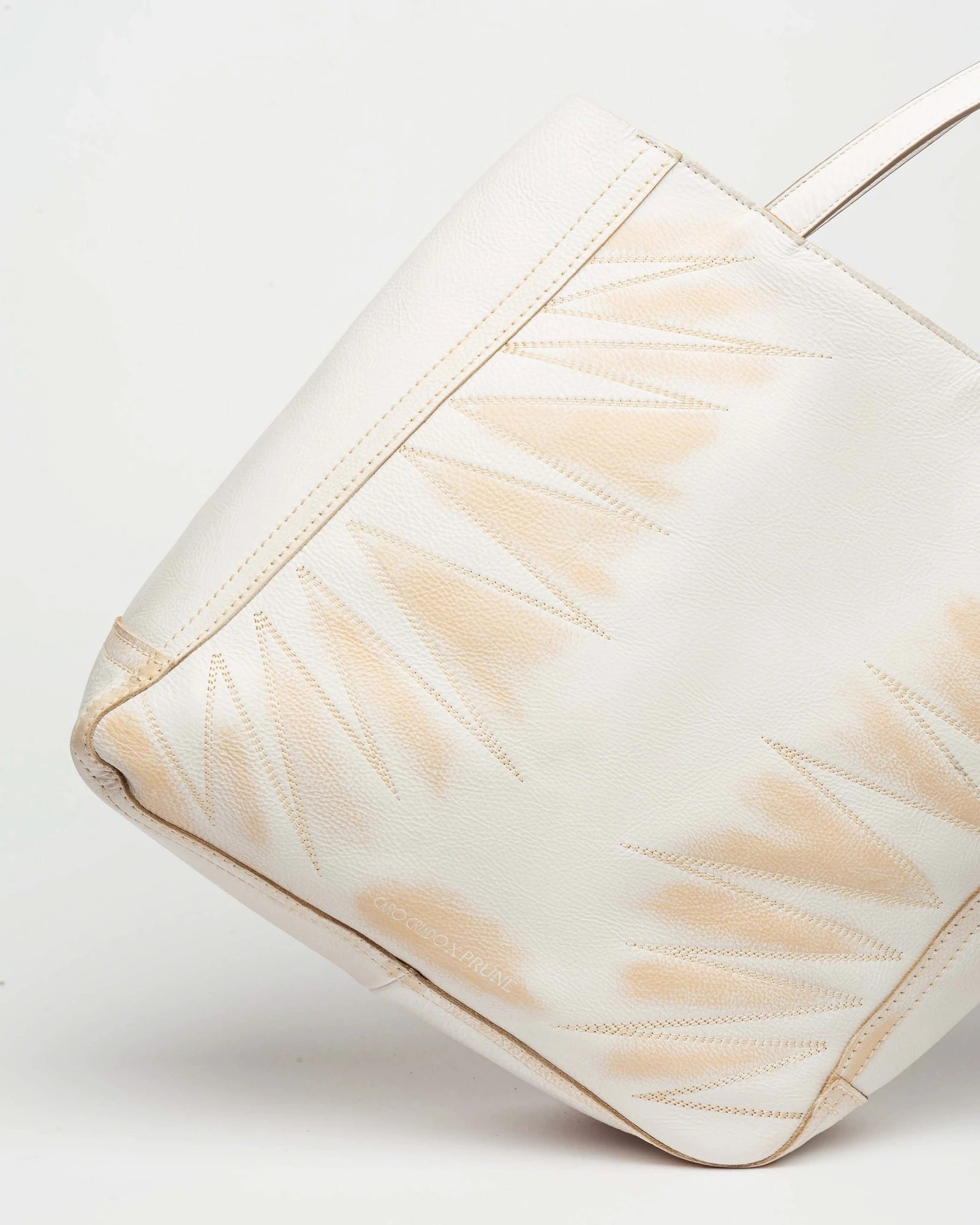Cartera Prune
