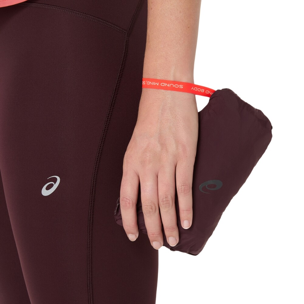 Casacas Running Road Packable Jacket Mujer Dark Currant