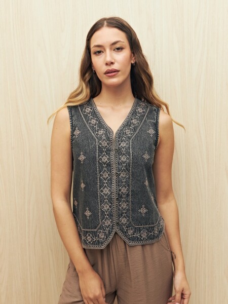 CHALECO ALLIE KAMAY NEGRO