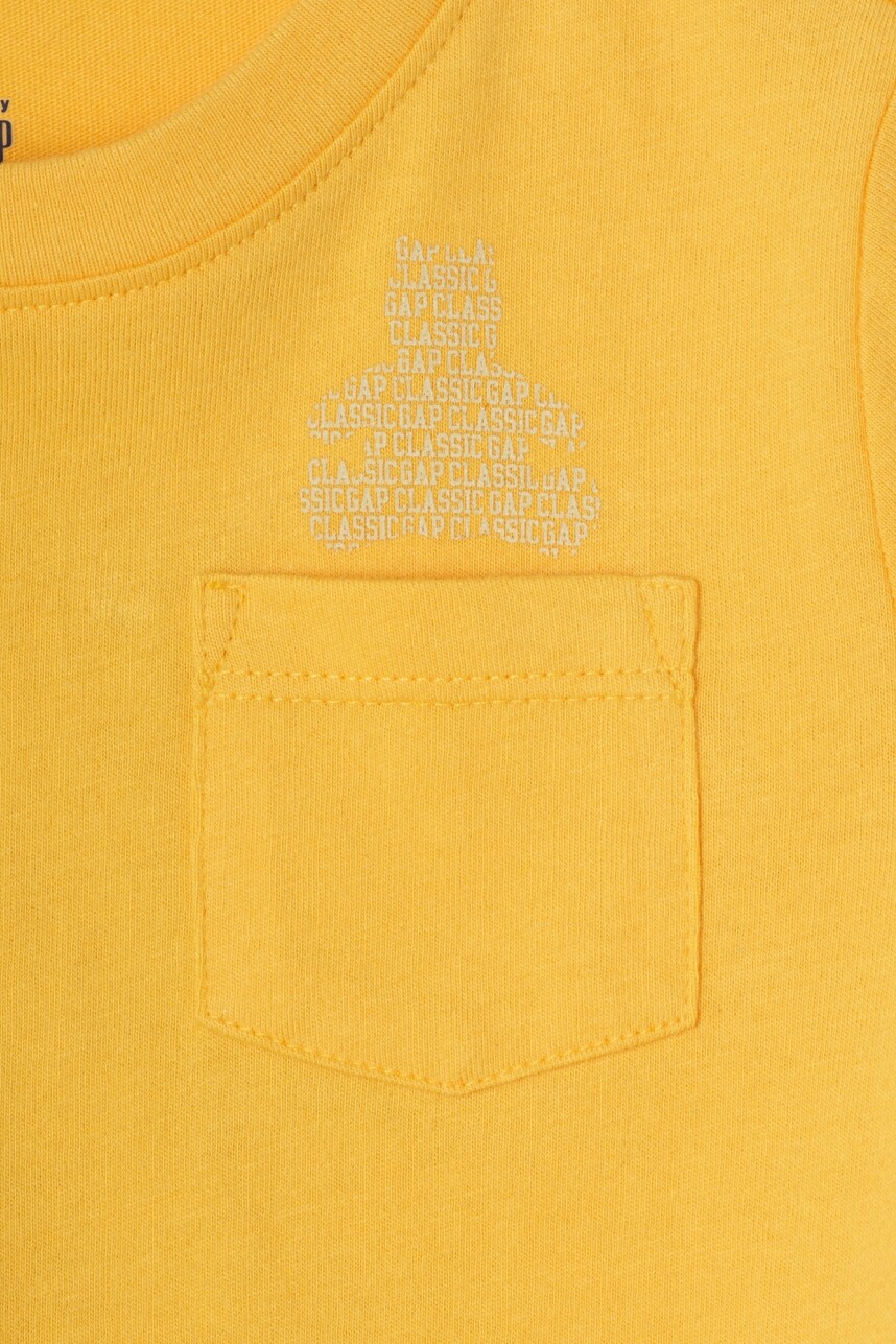 Remera Con Bolsillo Oso Brannan Toddler Niño Banana 13-0947 Tcx