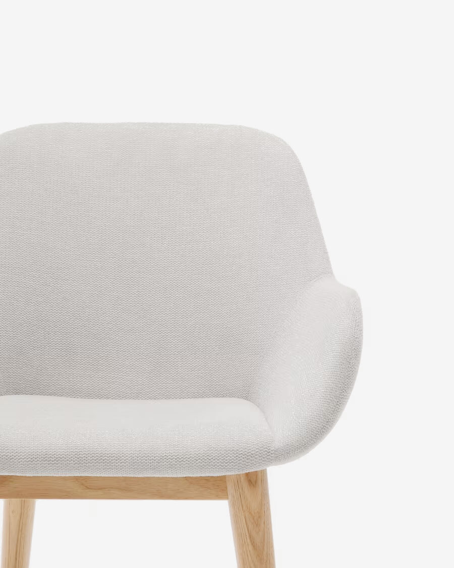 Silla Konna beige y patas de madera maciza de fresno acabado natural Silla Konna beige y patas de madera maciza de fresno acabado natural