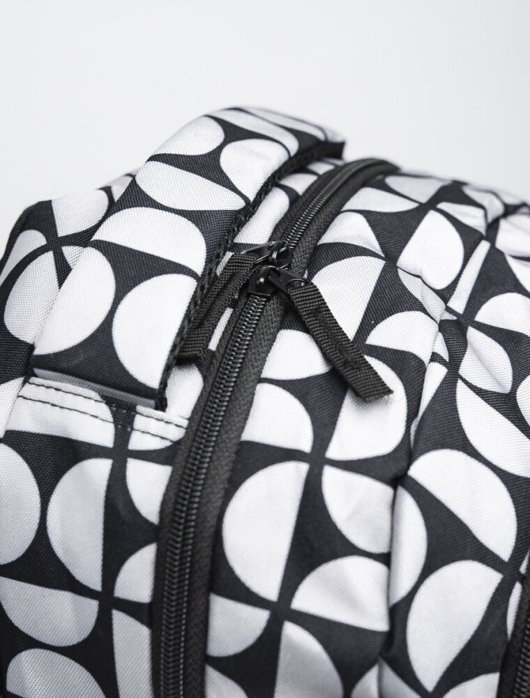 Mochila Fullprint Blanco y Negro